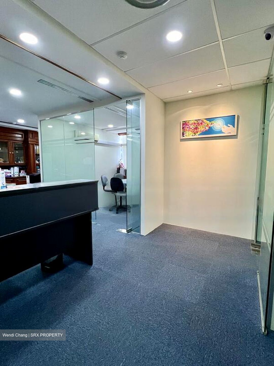 Central Mall (D1), Office #471738651